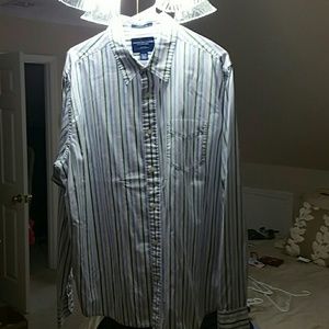 American Eagle Outfitters long sleeve shirts
